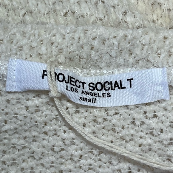 Project Social T Sweater Womens Small Tan Cozy Knit Cropped V Neck Top New - Picture 3 of 10